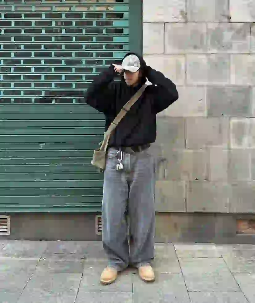 baggy clothes